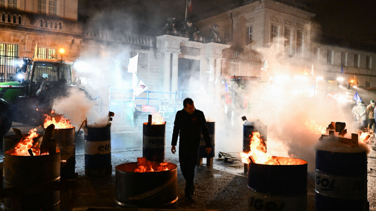 Fransa’da protesto dalgası bitmiyor! - 1. Resim