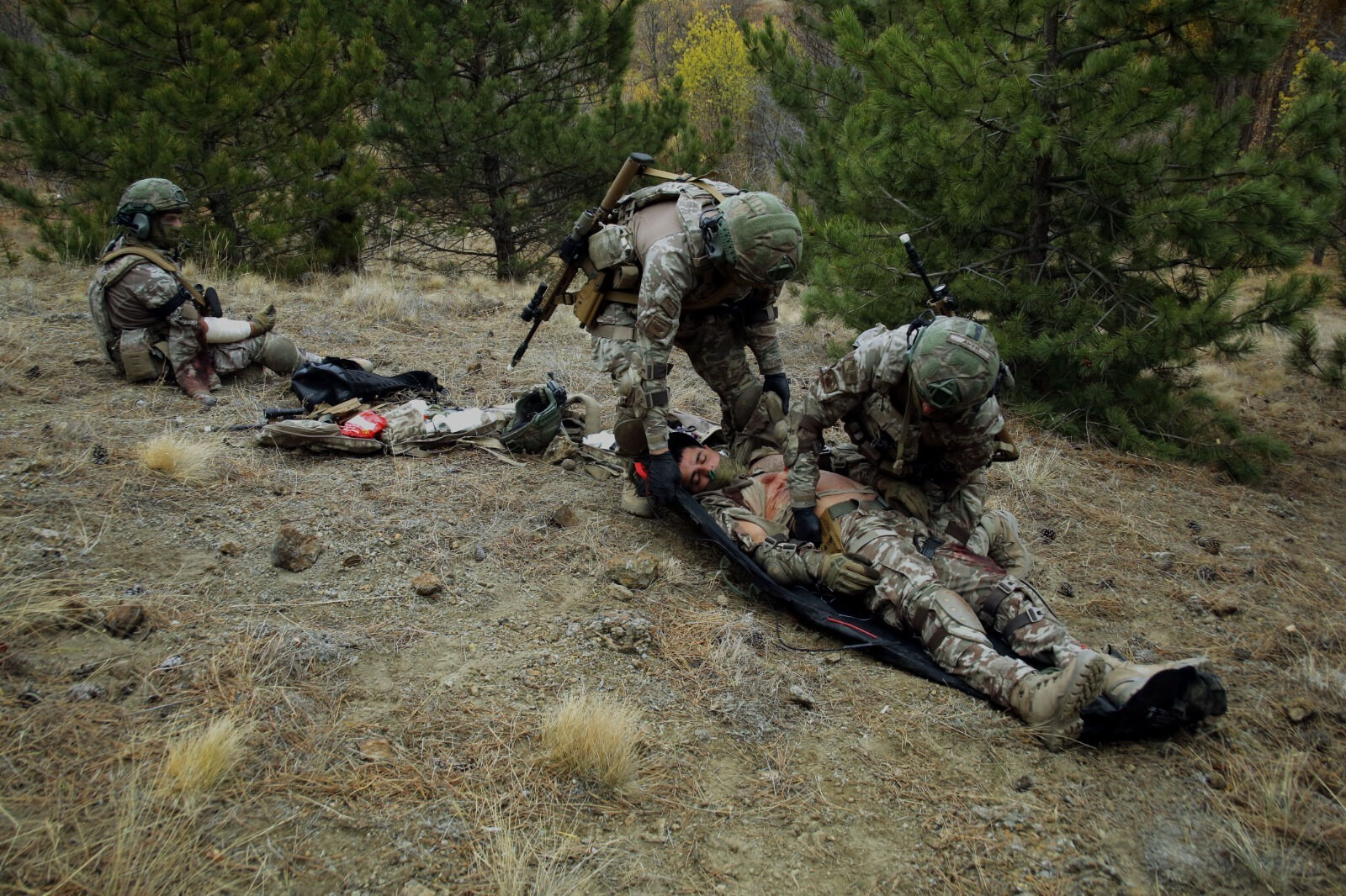 Gönüllü kahramanlar! Bordo Bereliler kapılarını gazetemize açtı - 3. Resim