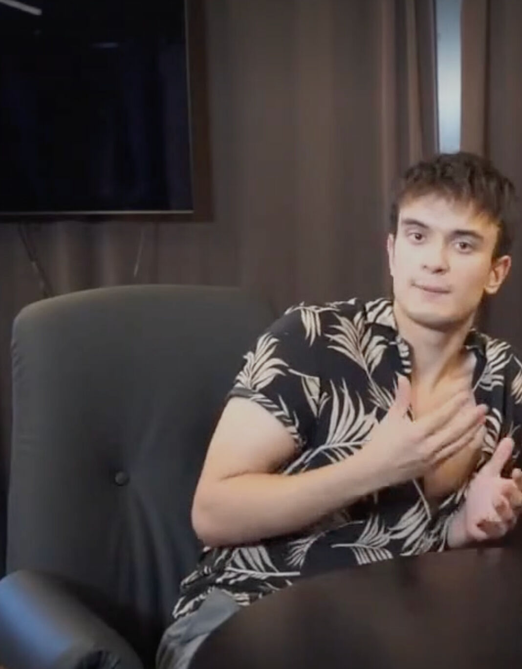 Mesut Can Eray kimdir? Hakkında yakalama kararı çıktı  Mesut Can Eray kimdir? Hakkında yakalama kararı çıktı  - 2. Resim