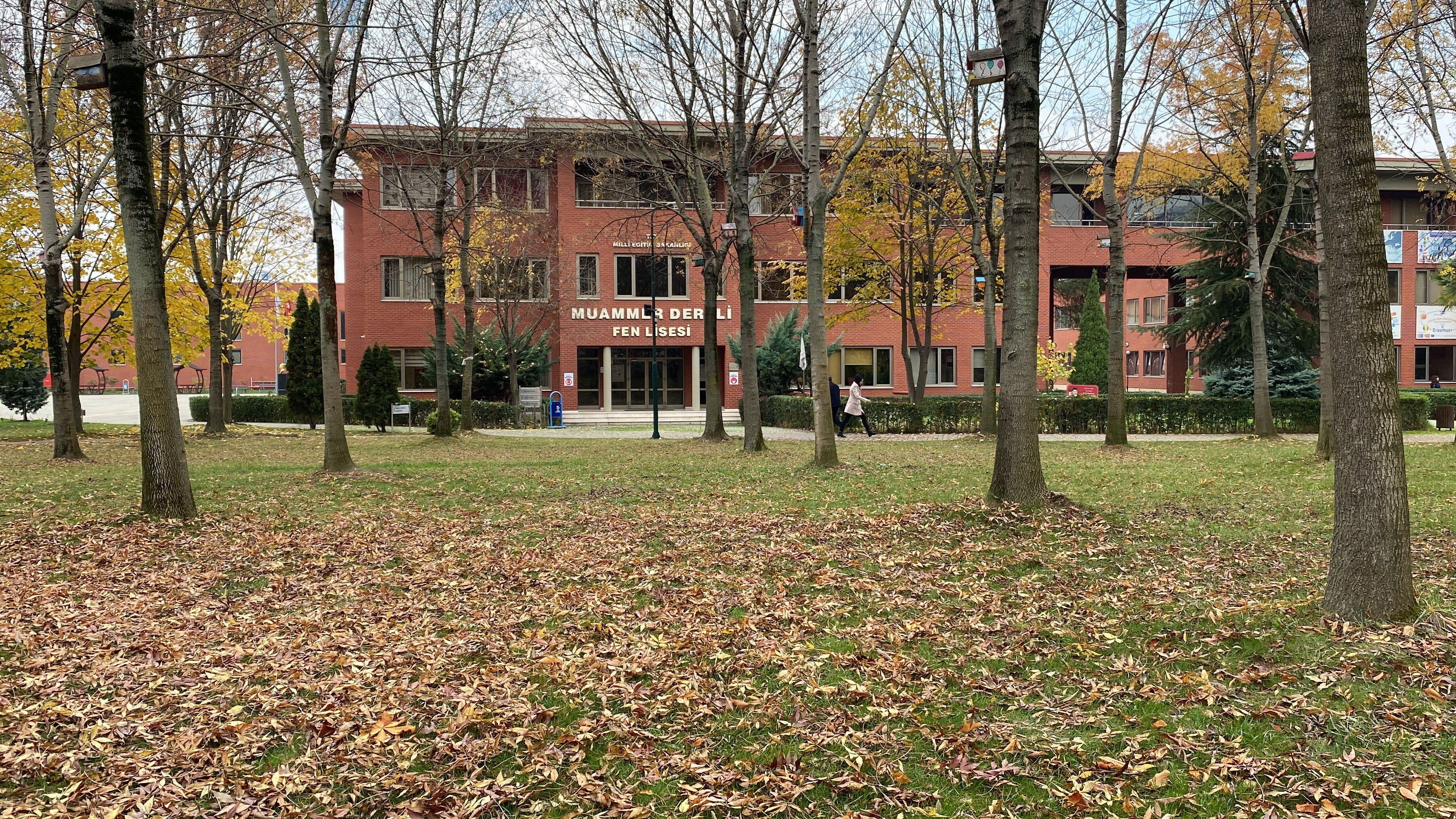 Muammer Dereli Fen Lisesi'nde kahreden olay: 16 yaşındaki Beril feci şekilde can verdi - 1. Resim