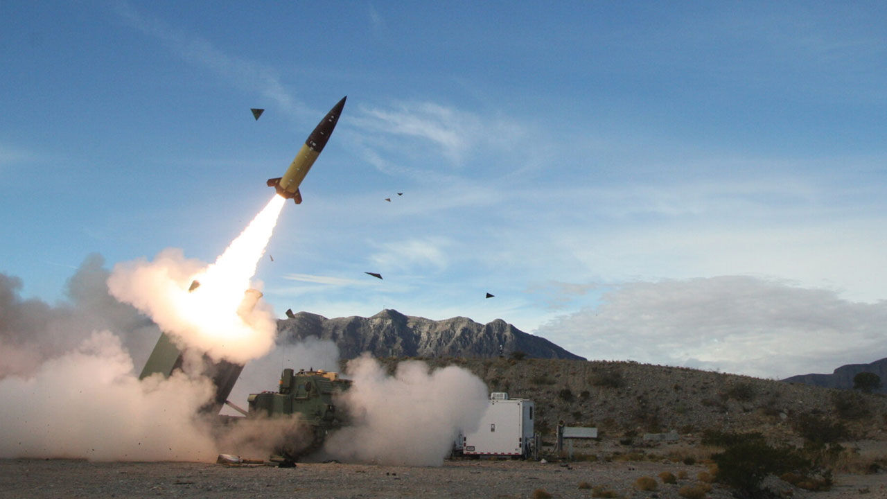 Rusya "3. Dünya Savaşı olur" dedi, Ukrayna ABD füzesi ATACMS ile saldırdı - 3. Resim