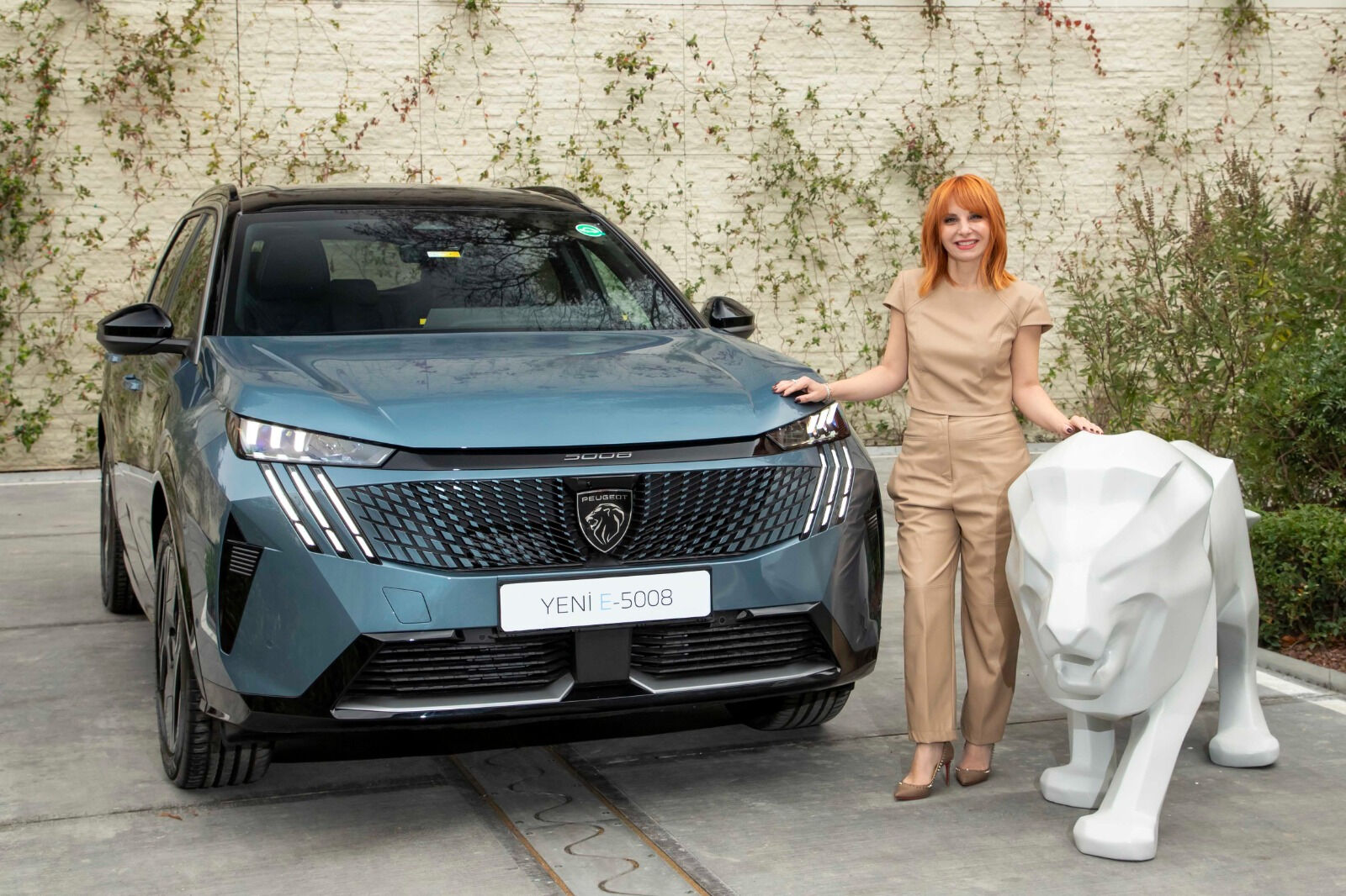 7 Koltuklu yeni Peugeot 5008 Türkiye’de satışa çıktı! Fiyatı 2,5 milyon TL'den başlıyor 7 Koltuklu yeni Peugeot 5008 Türkiye’de satışa çıktı! Fiyatı 2,5 milyon TL'den başlıyor - 5. Resim