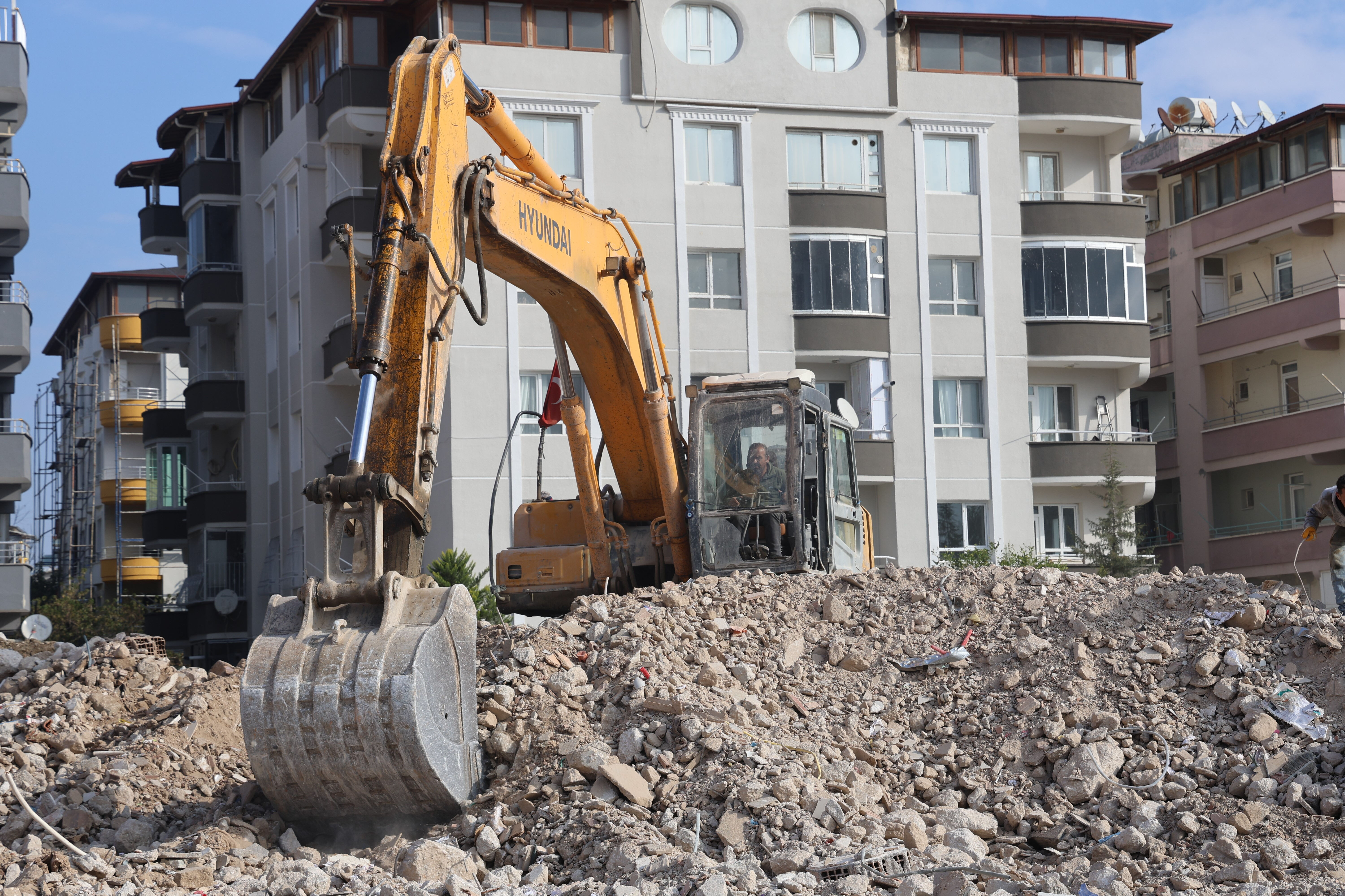 Kepçe operatörleri 100 bin lira maaş alıyor mu? Bizzat kendileri açıkladı Kepçe operatörleri 100 bin lira maaş alıyor mu? Bizzat kendileri açıkladı - 2. Resim