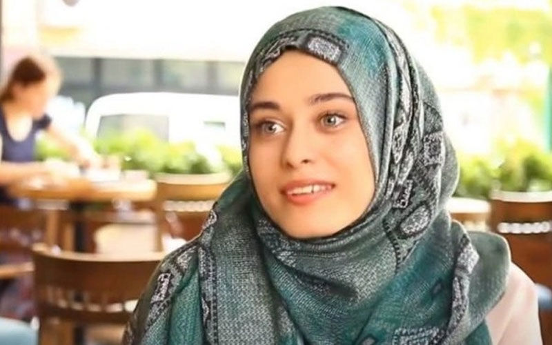 Kurtlar Vadisi’nin Selvi’si tesettüre girdi, hayatı değişti! İşte yeni mesleği… Kurtlar Vadisi’nin Selvi’si tesettüre girdi, hayatı değişti! İşte yeni mesleği… - 2. Resim