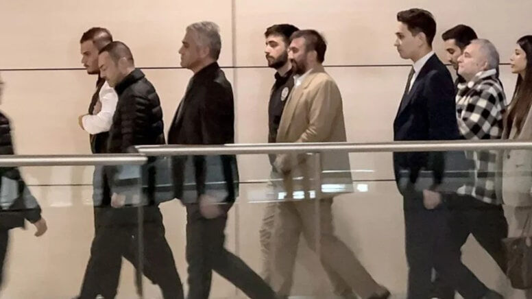 Mehmet Ali Erbil ve Serdar Ortaç'ın iddianamesi hazırlandı! Üst sınırdan ceza istendi - 1. Resim