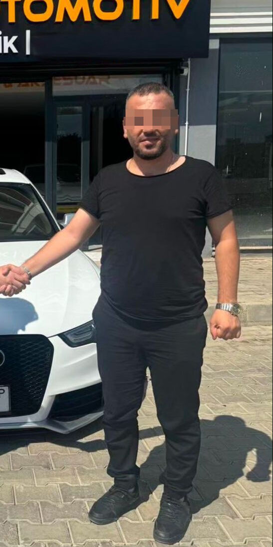 Şeyda Yılmaz'ı akıllara getirdi... İzmir'de gözaltı sırasında polislere silahlı saldırı: 2'si ağır 3 yaralı Şeyda Yılmaz'ı akıllara getirdi... İzmir'de gözaltı sırasında polislere silahlı saldırı: 2'si ağır 3 yaralı - 2. Resim