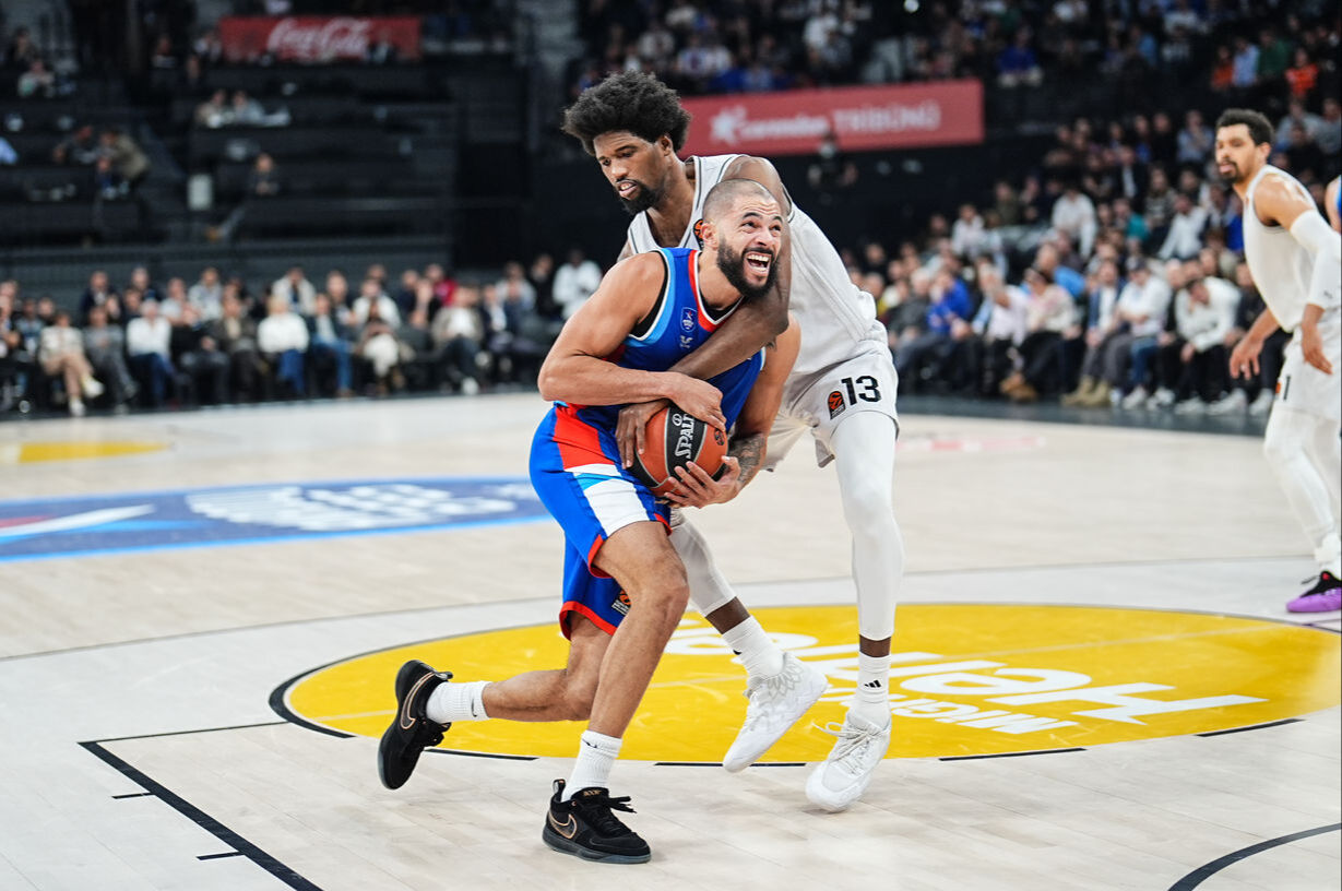 Anadolu Efes-Paris maçını kim kazandı, skor kaç kaç?  - 2. Resim