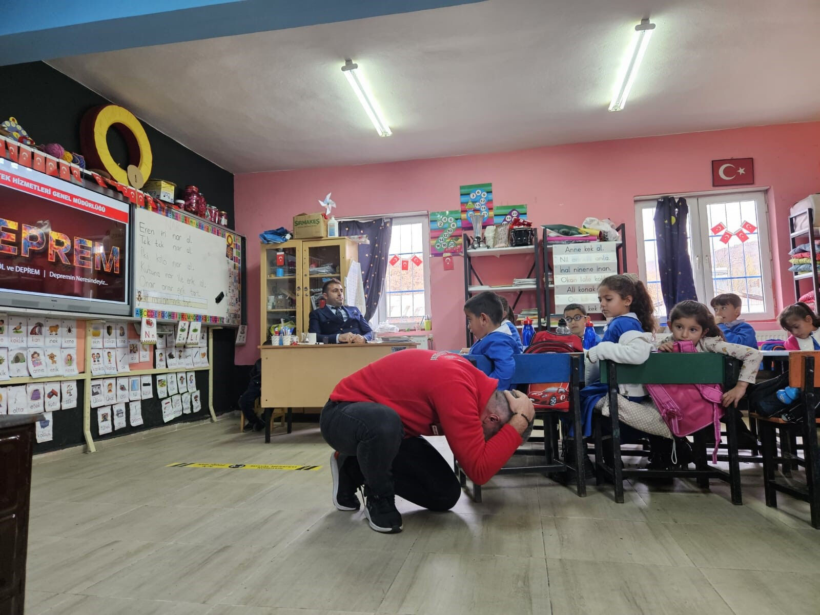 Bingöllü öğretmen Türkiye birincisi oldu! Bingöllü öğretmen Türkiye birincisi oldu! - 1. Resim