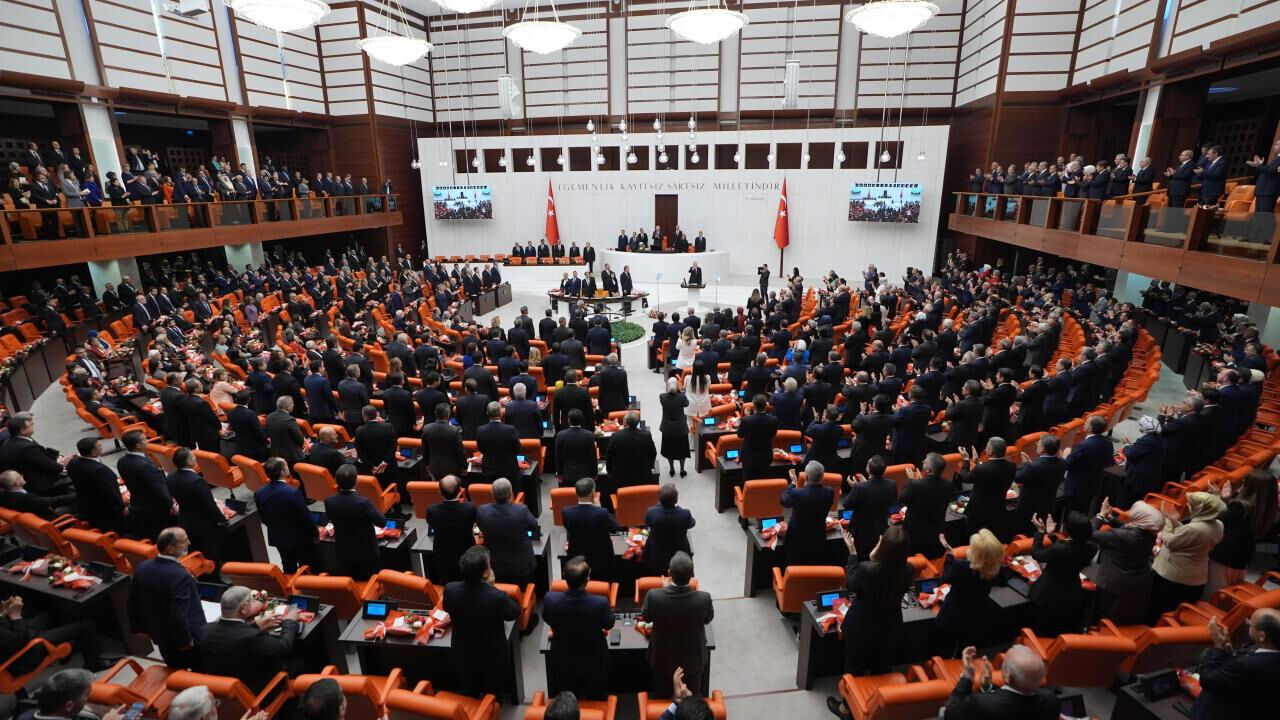 Çakar ve ateşli silah cezalarının artışına ilişkin teklif TBMM'de kabul edildi - 1. Resim