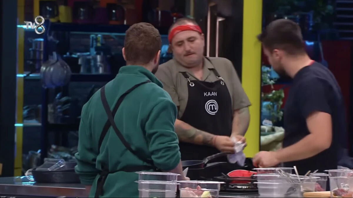 MasterChef'te olay anlar! Yarışmacı parmaklarını kesti! Yürekler ağızlara geldi MasterChef'te olay anlar! Yarışmacı parmaklarını kesti! Yürekler ağızlara geldi - 3. Resim