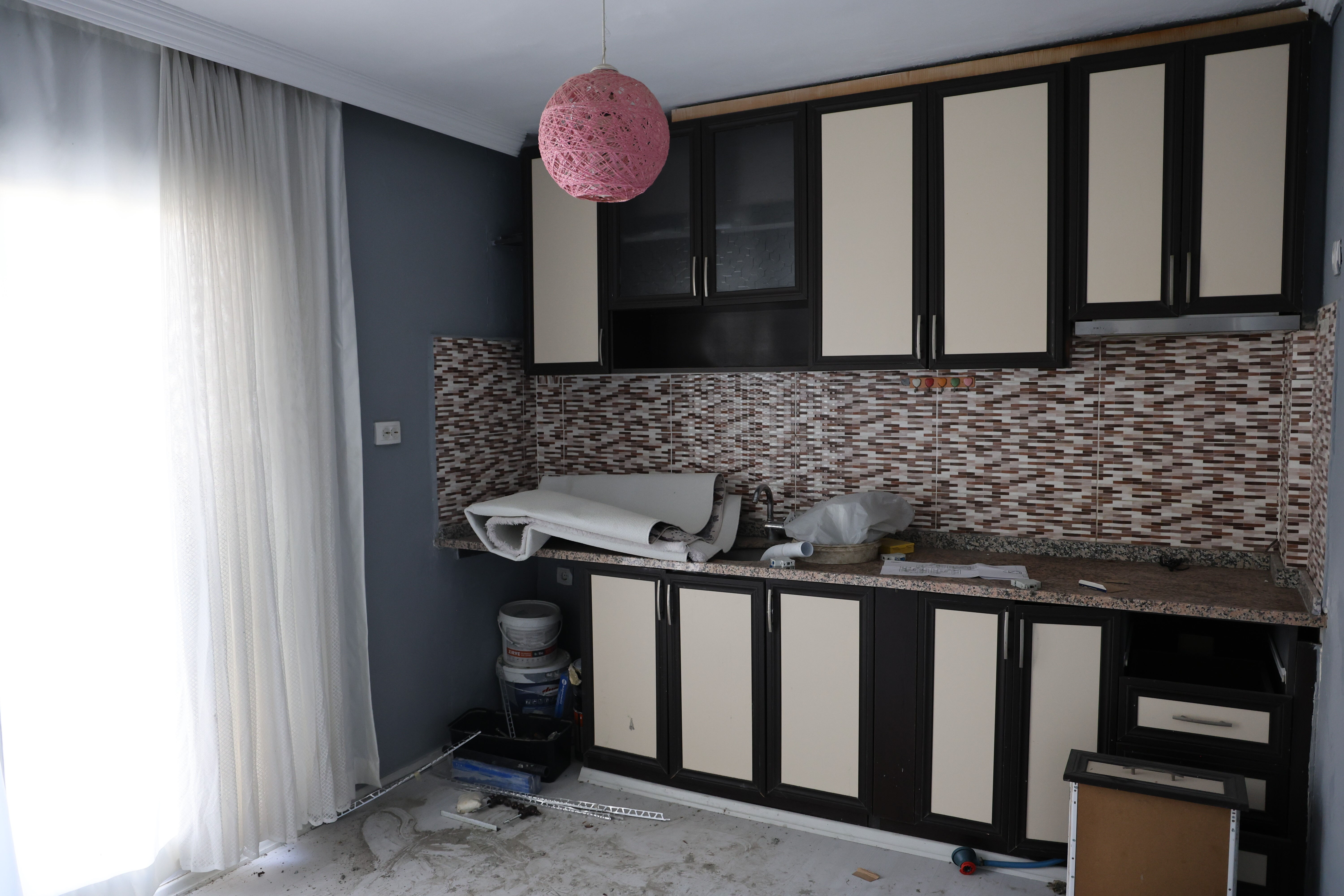 35 yıllık komşunun yaptığı akıllara durgunluk verdi! ''Biz onun elinde büyüdük, yazıklar olsun'' - 4. Resim