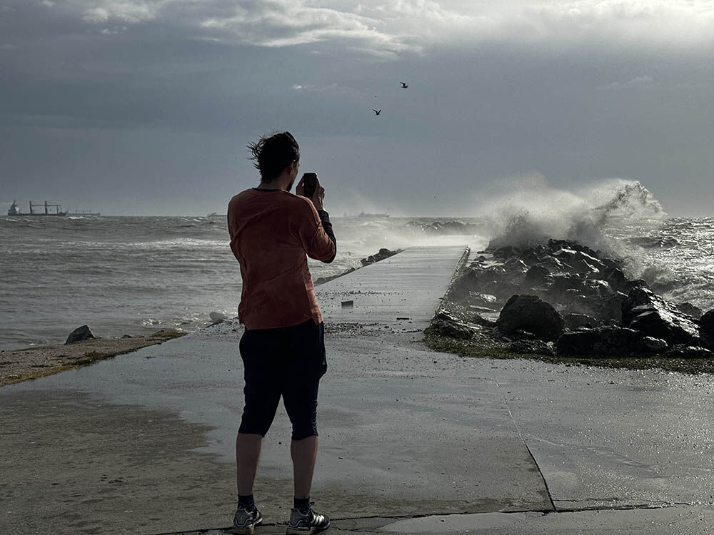 Gündüz gece oldu, çocuklar havada uçtu... Meteoroloji son tahminlerini duyurdu, hayati uyarı var! - 1. Resim