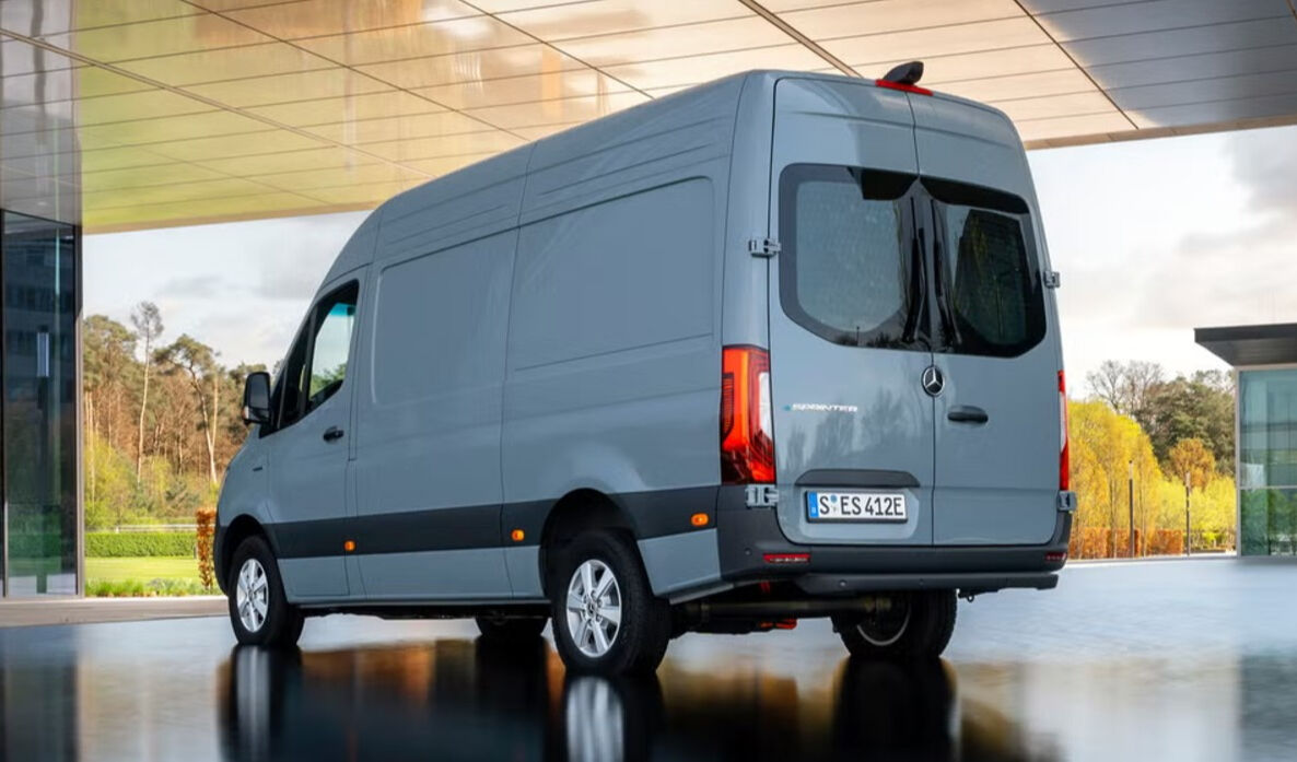 Mercedes-Benz eSprinter Türkiye’de! 530 km menzil ve elektrikli yenilikleriyle dikkat çekiyor - 2. Resim