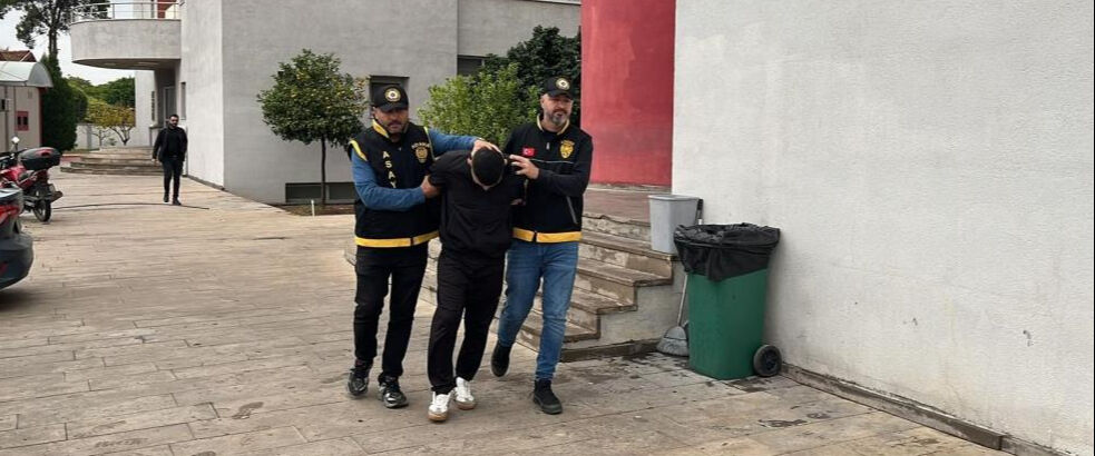 Adana'da polislere küfür edip 