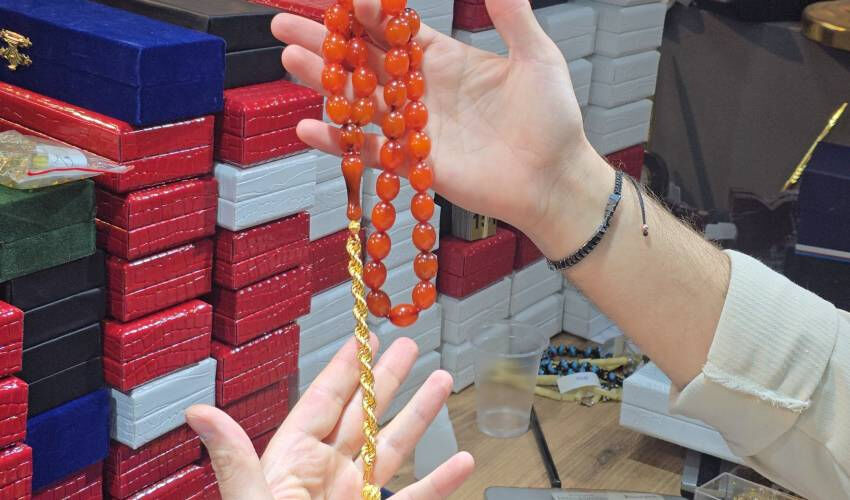 Osmanlı'dan kalma, tam 200 yıl &ouml;ncesine ait... Binlerce liraya alıcı buluyor, fiyatı dudak u&ccedil;uklatıyor - 1. Resim