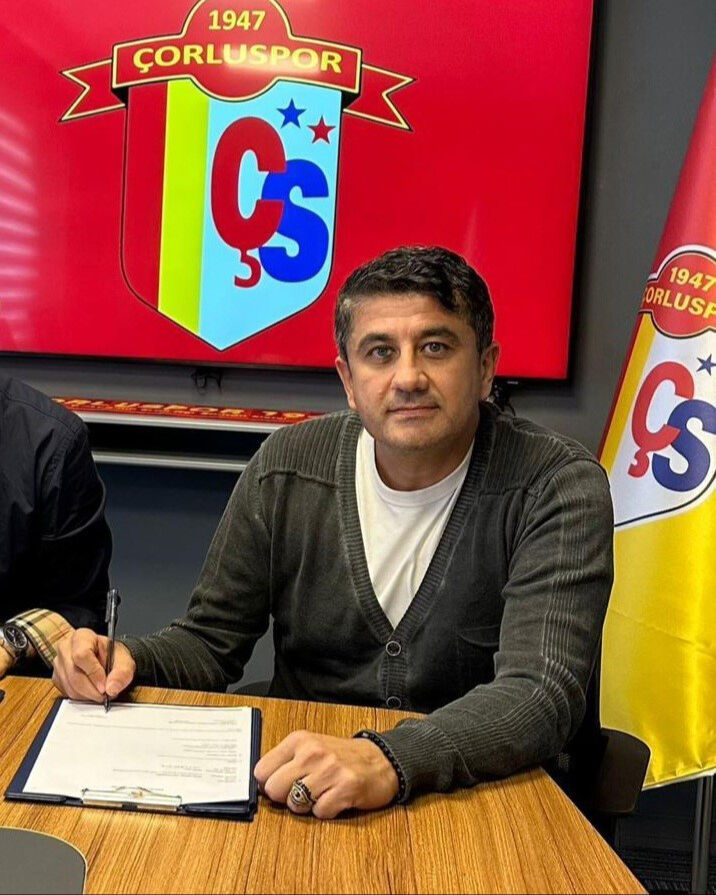 Sokak ortasında &ouml;ld&uuml;r&uuml;len teknik direkt&ouml;r Ersin Aka toprağa verildi - 3. Resim