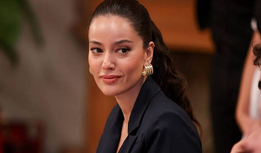 Yalı Çapkını'nın Diyar'ı Pelin Akil'den veda... Duygusal mesajı dikkat çekti - 2. Resim