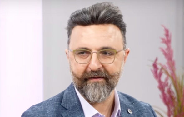 Bebek ölümlerine neden olan cani Doktor Fırat Sarı haber olmaktan rahatsız  olmuş | Türkiye Gazetesi