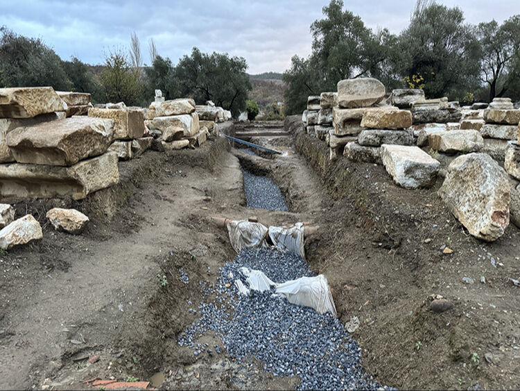 2 bin 250 yıllık alt yapı bugün yapılmış gibi! Muğla Stratonikeia Antik Şehri'nin kanalizasyonu bulundu - 1. Resim