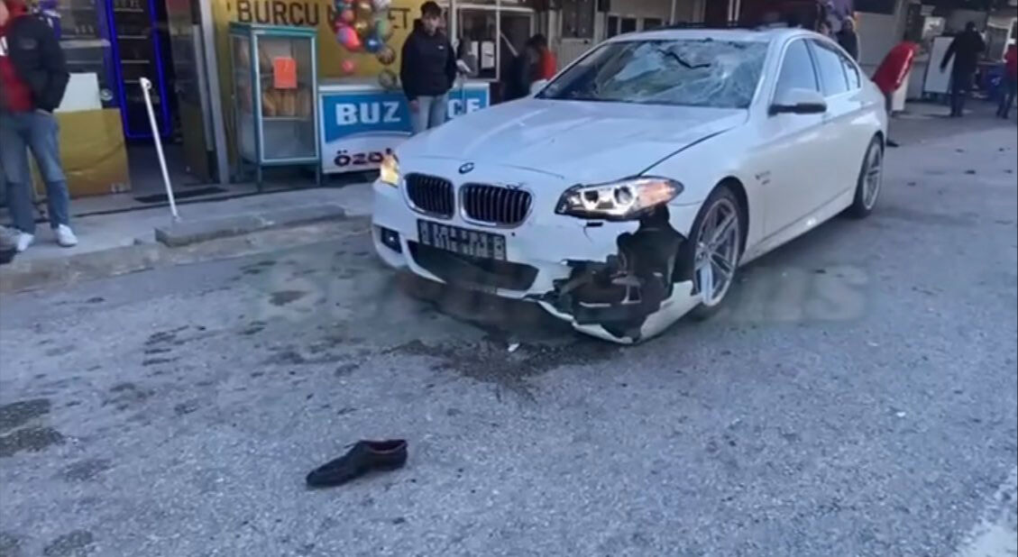 Bisikletli belediye başkan adayı "Gariban Osman" trafik kazasında ağır yaralandı Bisikletli belediye başkan adayı "Gariban Osman" trafik kazasında ağır yaralandı - 1. Resim