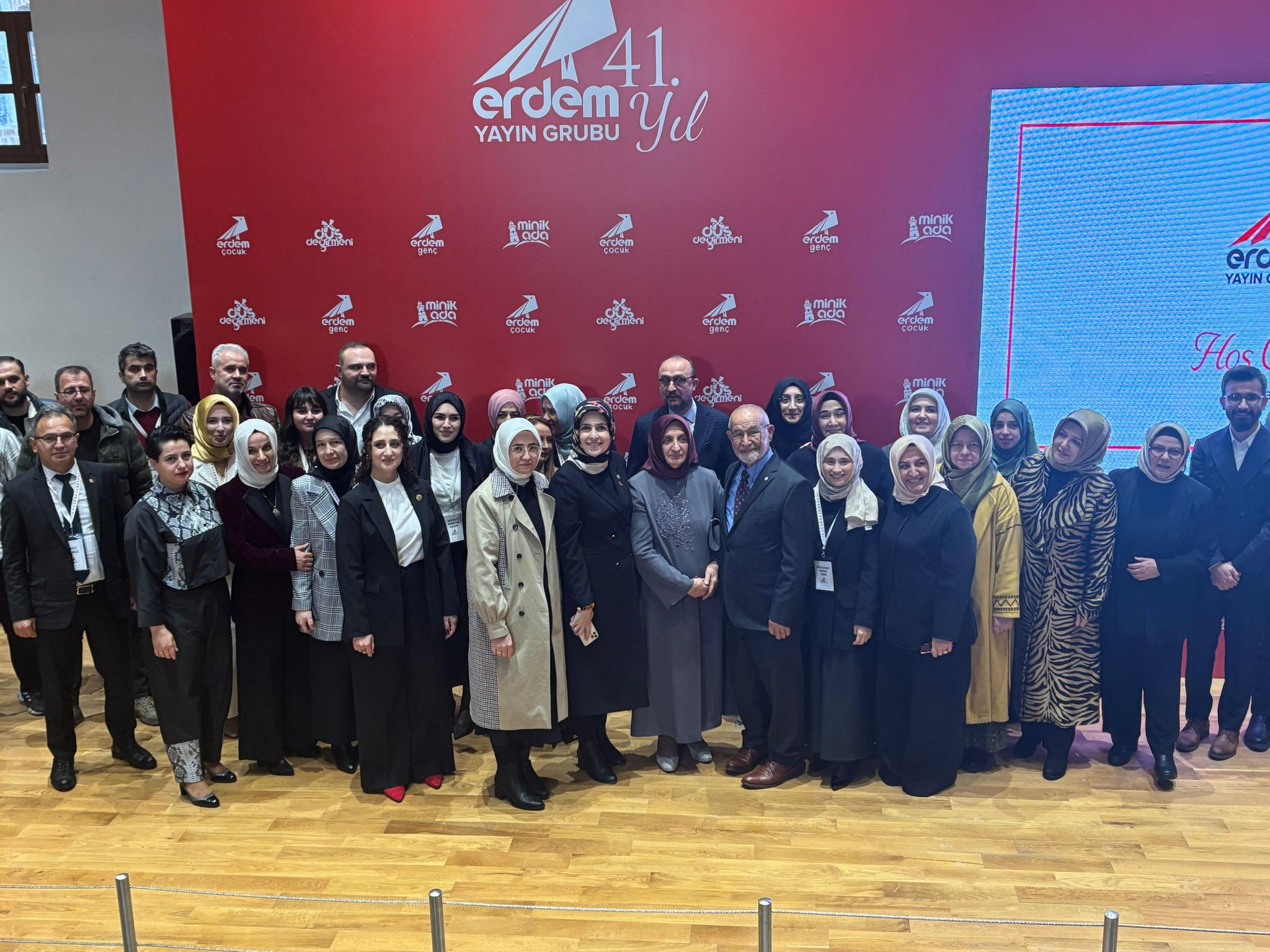 Erdem Yayınları 41 yaşında: 40'ncı yılda enerjimizi deprem bölgesindeki çocuklara ayırdık Erdem Yayınları 41'nci yılını Rami Kütüphanesi'nde kutladı: 40'ncı yılda enerjimizi deprem bölgesindeki çocuklara ayırdık - 5. Resim