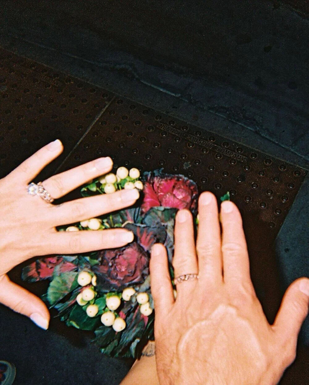 İlhan Mansız eşiyle birlikte görüntülendi! Çifte sosyal medyada yorum yağdı - 1. Resim