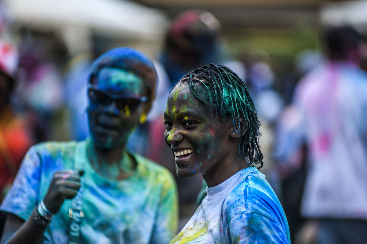 Görüntüler yürekleri sızlatmıştı! Kenya Renk Festivali sıkıntıları unutturdu Kenya Renk Festivali sıkıntıları unutturdu - 5. Resim