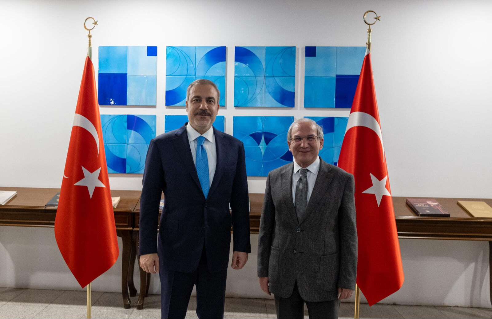 Kırmızı çizgi çoktan aşıldı! Dünya adım adım 'nükleer' savaşa sürükleniyor - 1. Resim