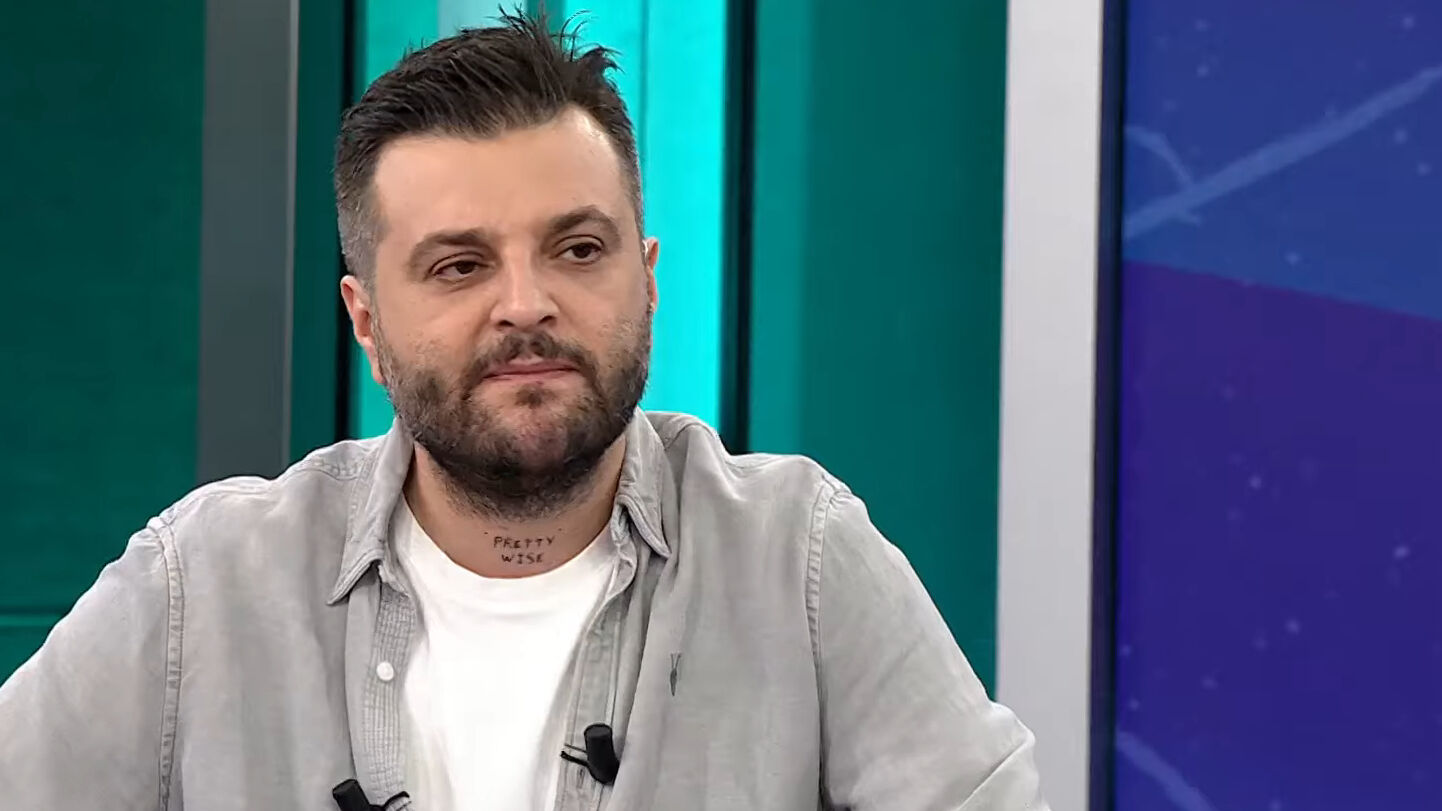 Sergen Yalçın canlı yayında olduğunu unuttu! Hareket sonrası reji reklam arasına girdi - 1. Resim