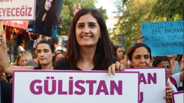 Tunceli Belediye Başkanı Birsen Orhan tutuklama talebiyle adliyeye sevk edildi - 2. Resim