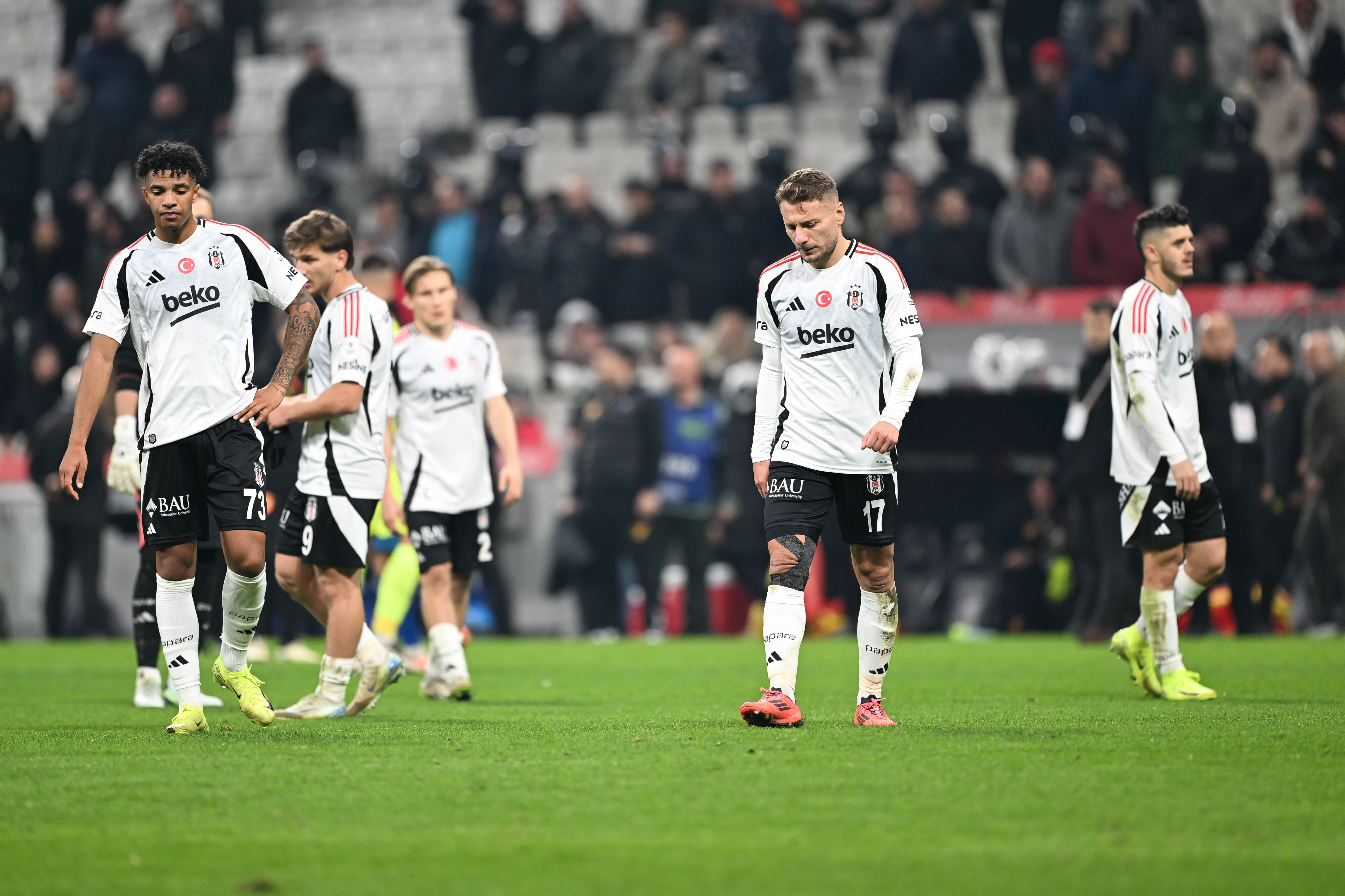 Beşiktaş'ın Göztepe hezimeti sonrası çarpıcı yorum!  Beşiktaş'ın Göztepe hezimeti sonrası çarpıcı yorum!