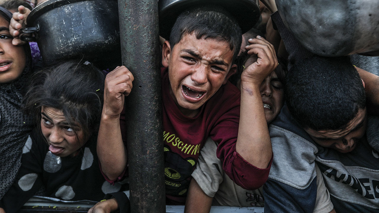 Filistinliler Gazze'de açlıkla mücadele ediyor! Yağma gıda fiyatlarını uçurdu - 5. Resim
