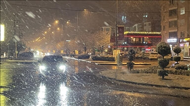 Hayatı felç eden Bert Fırtınası can aldı! 9 bölge alarma geçti - 1. Resim