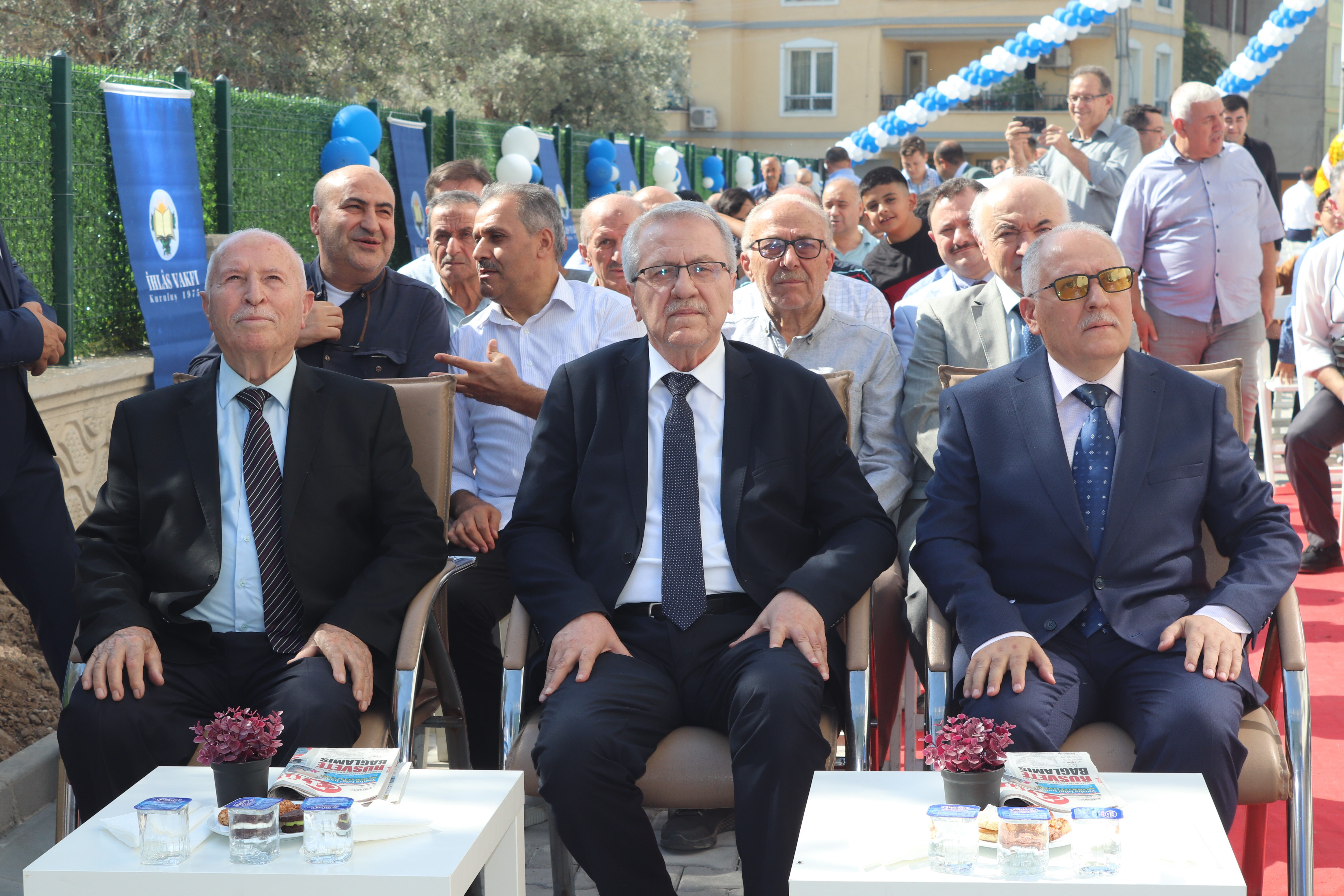 İhlas Vakfı İzmir'e yeni bir öğrenci yurdu kazandırdı: Biz öğrencilerimizi kendi evlatlarımızdan ayırmıyoruz - 1. Resim