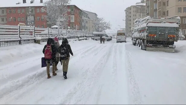 Kayseri Valiliği duyurdu: Kayseri'de yarın okullar tatil mi? 5 ilde daha okullar 26 Kasım Salı tatil edildi! - 2. Resim