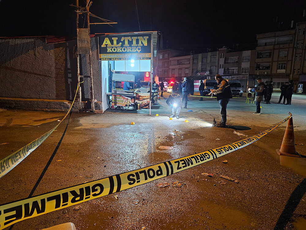 Kokoreçcide kan donduran infaz! 17 yaşındaki çocuk öldü - 2. Resim