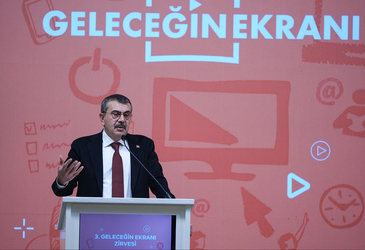 Milli Eğitim Bakanı Tekin Geleceğin Ekranı Zirvesi'nde RTÜK ve Netflix yetkililerine seslendi Milli Eğitim Bakanı Tekin Geleceğin Ekranı Zirvesi'nde RTÜK ve Netflix yetkililerine seslendi - 1. Resim