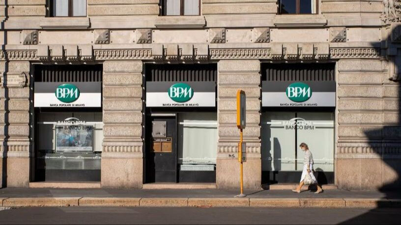 Rakibini almak için 10 milyar euro teklif yaptı! Avrupa'nın en büyük 3. bankası olacak  - 2. Resim