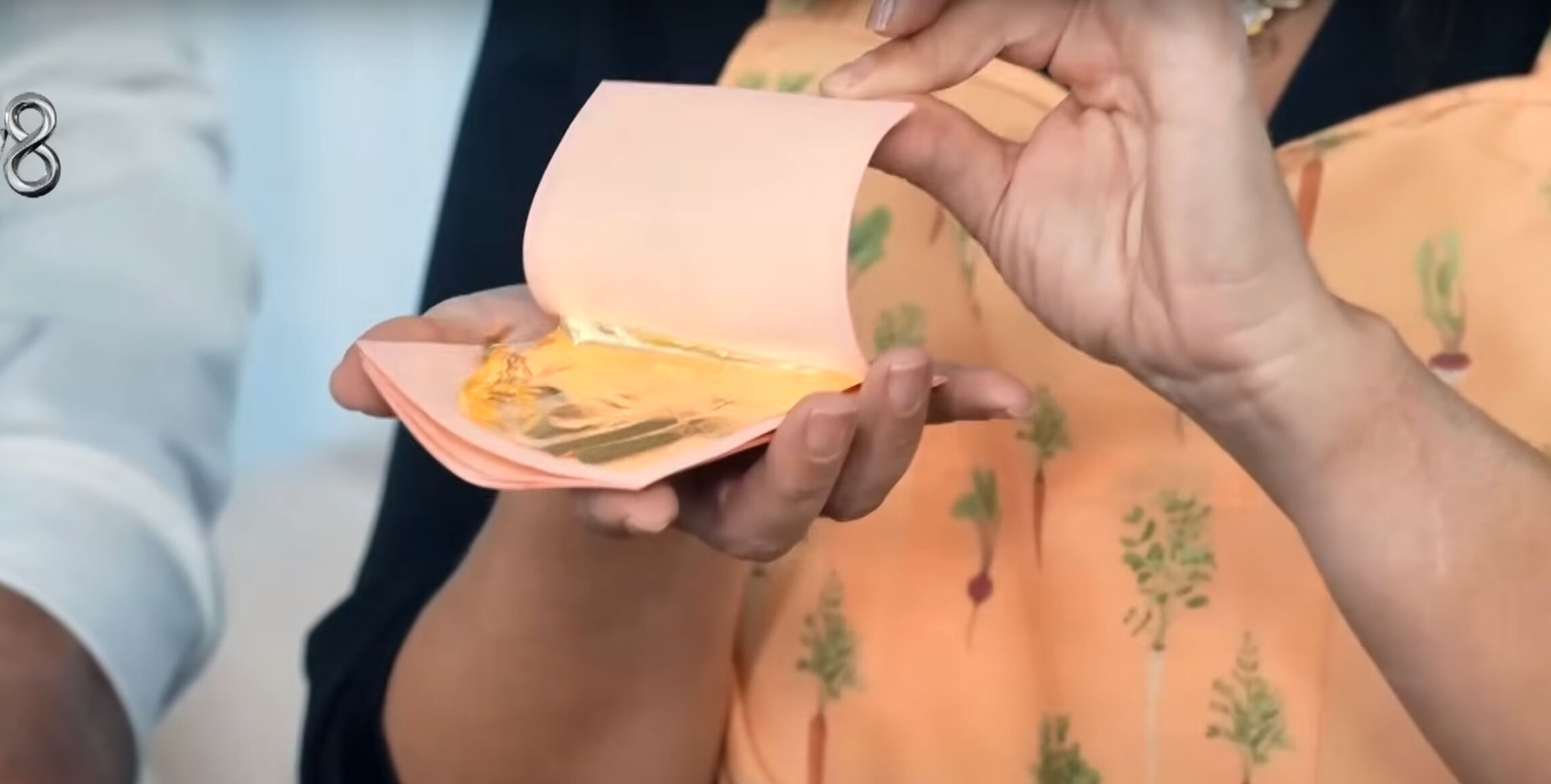 Yemekteyiz Menekşe Emrehan kimdir, ne iş yapıyor?  Yemekteyiz Menekşe Emrehan kimdir, ne iş yapıyor?  - 2. Resim