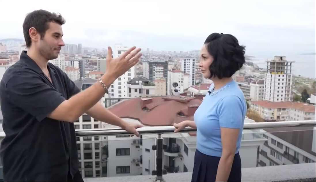 Cem Belevi dubleks evinin kapılarını ilk kez açtı! Sade ve şık evi dikkat çekti Cem Belevi dubleks evinin kapılarını ilk kez açtı! Sade ve şık evi dikkat çekti - 3. Resim