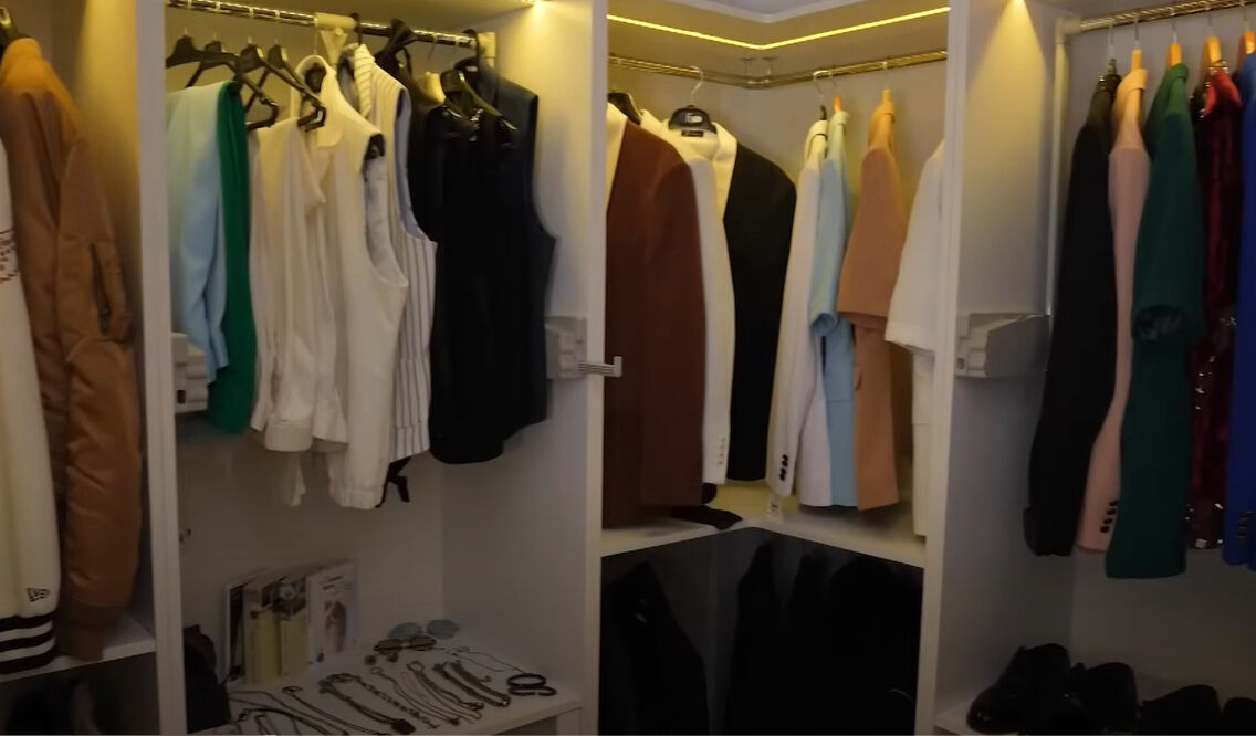 Cem Belevi dubleks evinin kapılarını ilk kez açtı! Sade ve şık evi dikkat çekti Cem Belevi dubleks evinin kapılarını ilk kez açtı! Sade ve şık evi dikkat çekti - 5. Resim