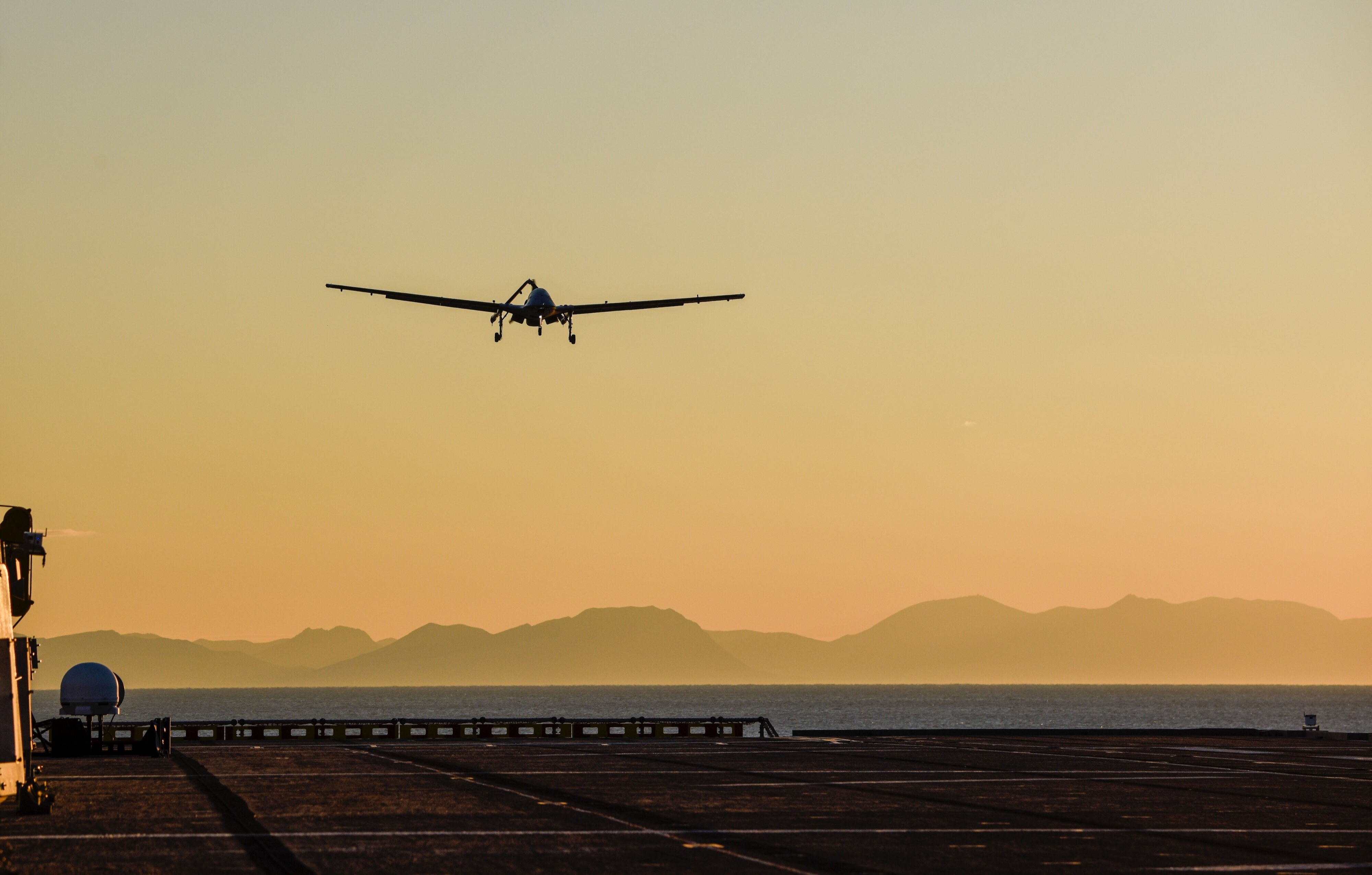 Dünya Havacılık Tarihinde İlk! Bayraktar TB3, Gemiden İniş-Kalkışta Yine Başarılı - 3. Resim
