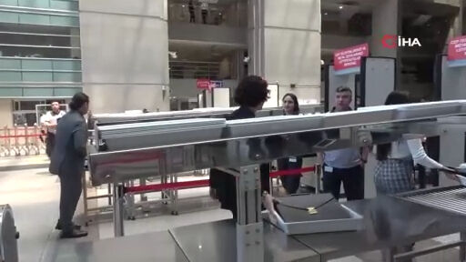 Eski manken Deniz Akkaya için gözaltı kararı - 1. Resim