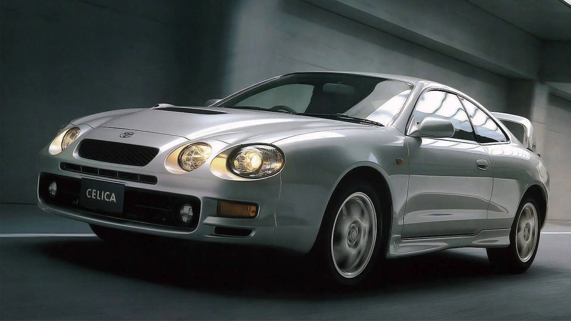 Japon üretici hayranlarını sevindirdi! Efsanevi model Celica geri dönüyor - 1. Resim