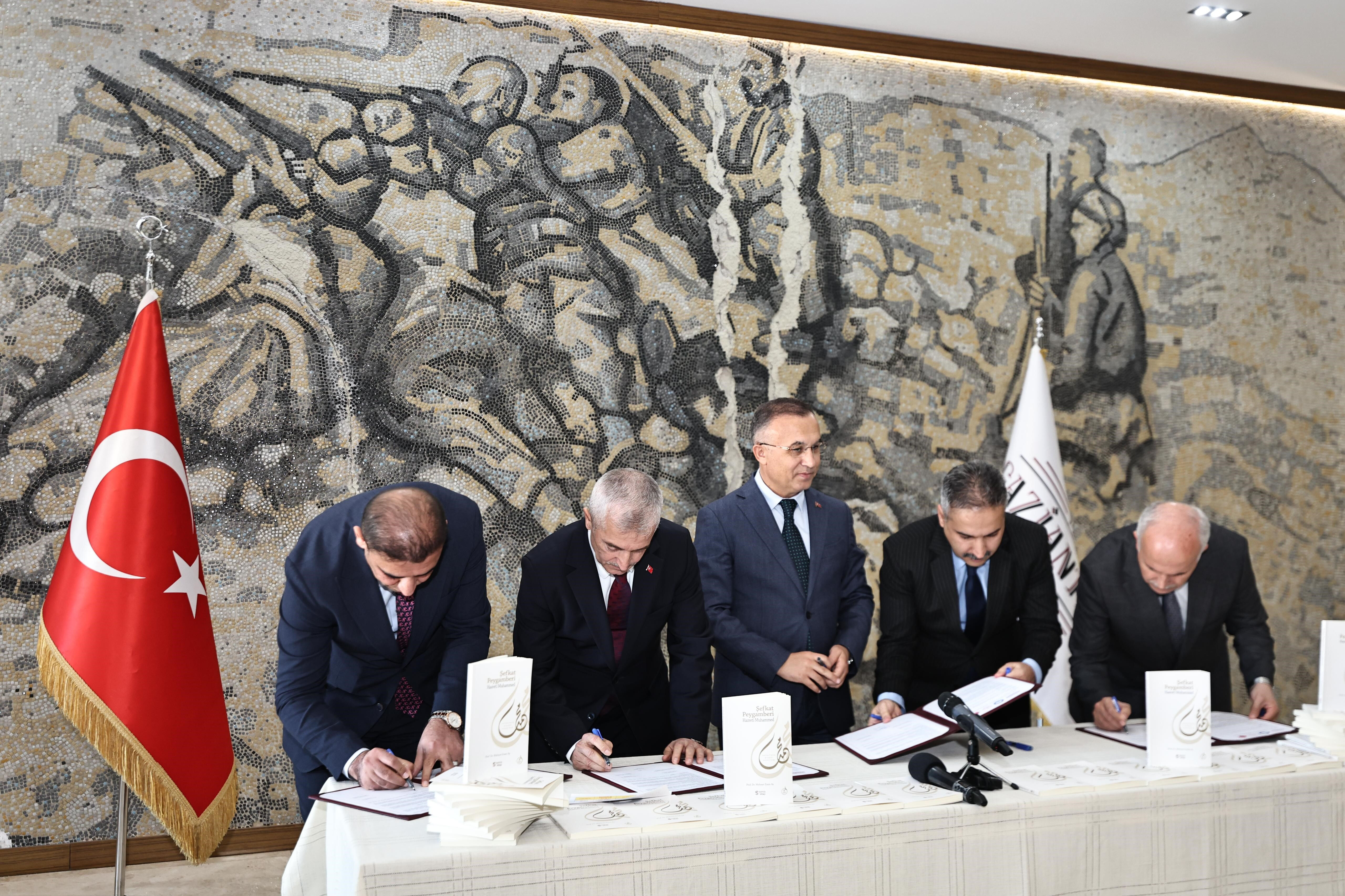 Kitap okuyan öğrencilere umre ödülü! Gaziantep'te büyük yarışma - 1. Resim