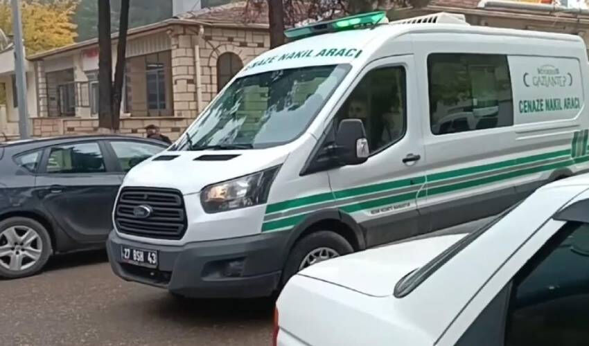 Kızı, damadı ve 4 torununu kaybetmişti... Dudu Göğebakan ölü bulundu Kızı, damadı ve 4 torununu kaybetmişti... Dudu Göğebakan ölü bulundu - 1. Resim