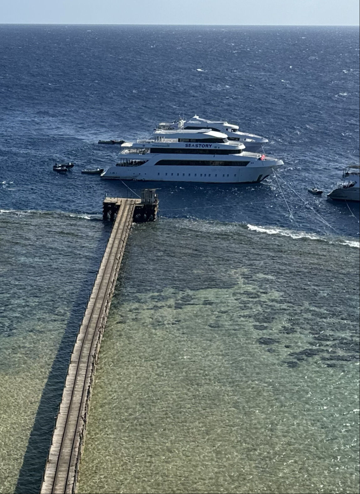 Kızıldeniz'de turist teknesi battı: Çok sayıda kayıp var - 1. Resim