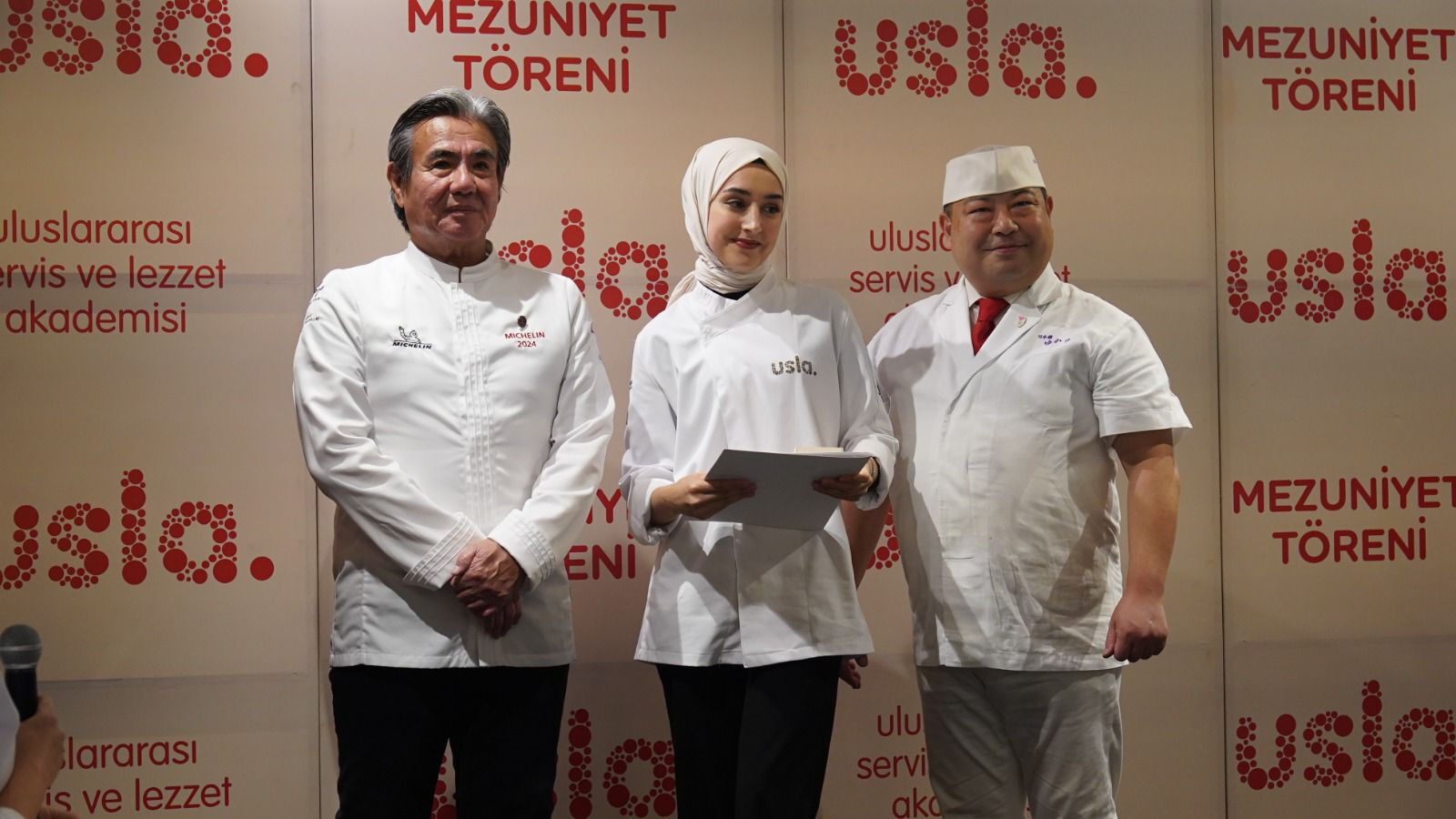 Profesyonel Japon Mutfak Sanatları Mezuniyet ve Ünvan Takdim Töreni gerçekleştirildi! - 1. Resim