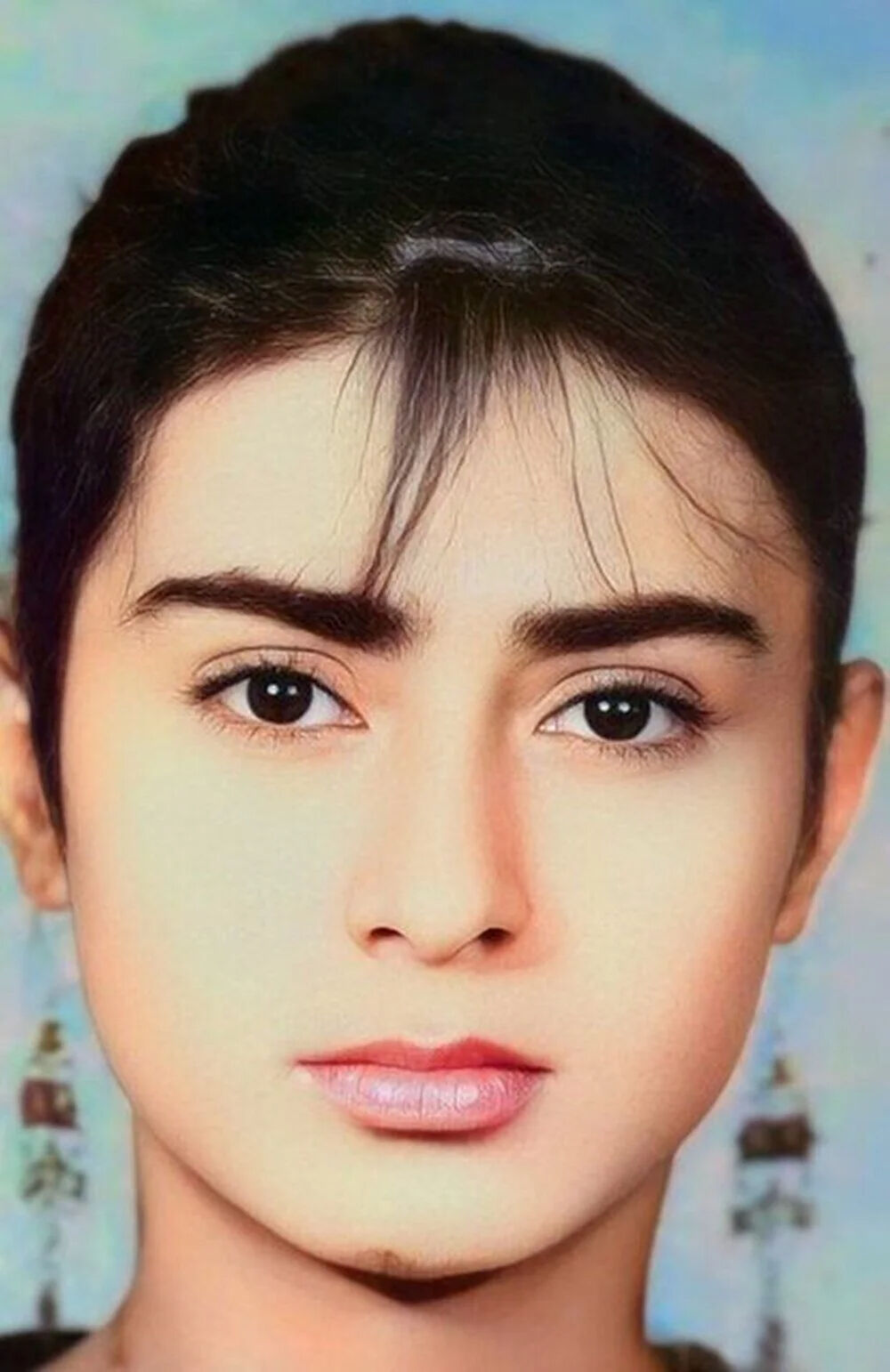 Ünlü isimlerden nostaljik paylaşımlar! Çocukluk fotoğraflarını görenler inanamadı! Değişimleri şaşırttı Ünlü isimlerden nostaljik paylaşımlar! Çocukluk fotoğraflarını görenler inanamadı! Değişimleri şaşırttı - 1. Resim