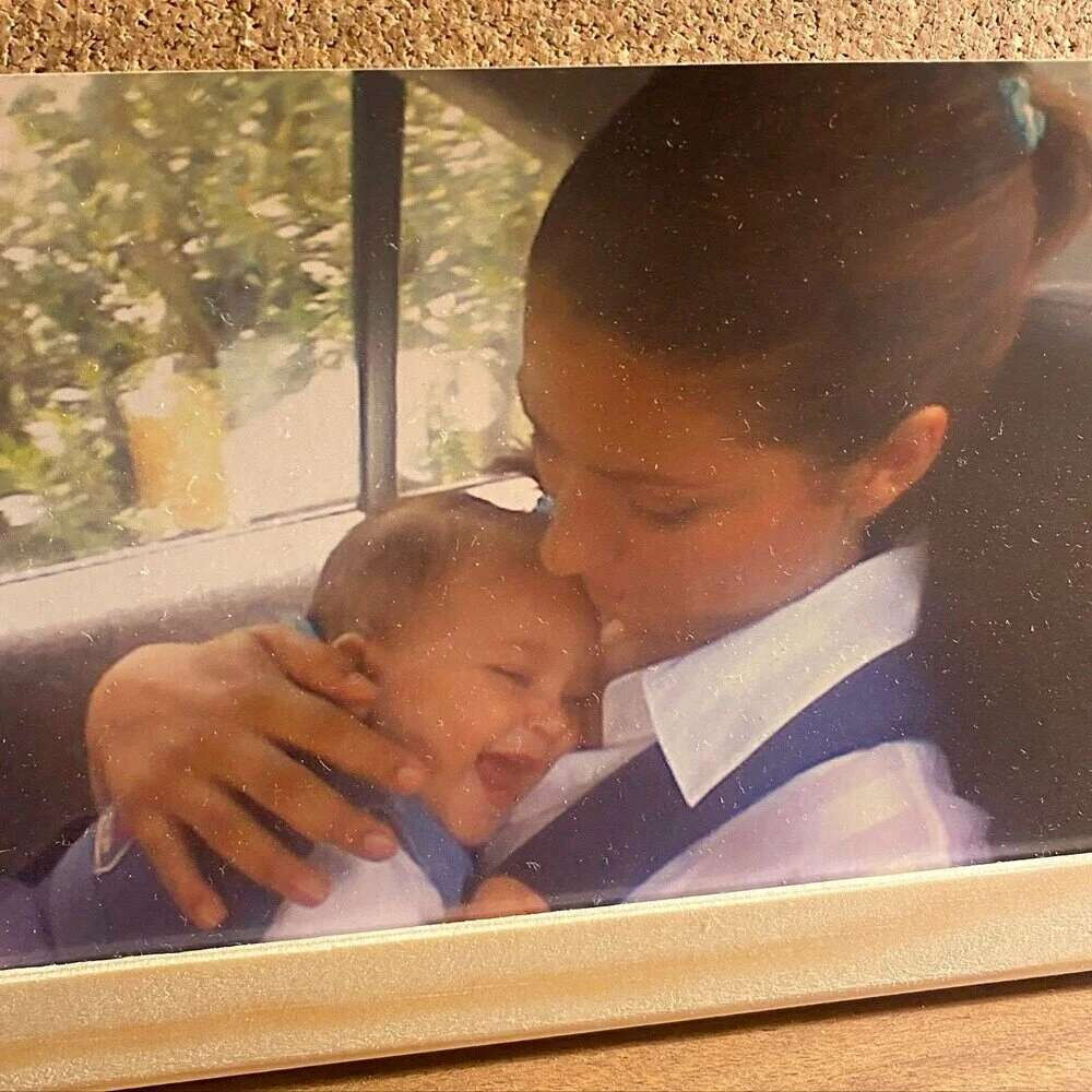 Ünlü isimlerden nostaljik paylaşımlar! Çocukluk fotoğraflarını görenler inanamadı! Değişimleri şaşırttı Ünlü isimlerden nostaljik paylaşımlar! Çocukluk fotoğraflarını görenler inanamadı! Değişimleri şaşırttı - 9. Resim